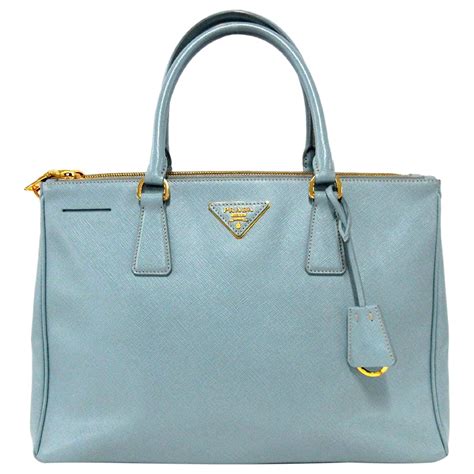 sac prada saffiano bleu|Sac Prada Galleria En Cuir Saffiano Bleu Clair .